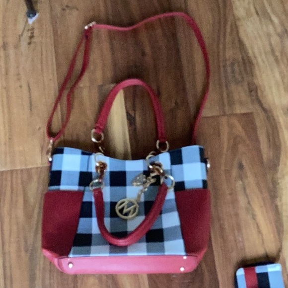 MIA K COLLECTION purse and wallet, excellent condition - Picture 9 of 10